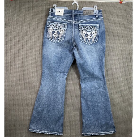 Sky Womens Size 15/16 Blue Super Soft Flare Jeans Denim Embroidered Pockets - Picture 2 of 15